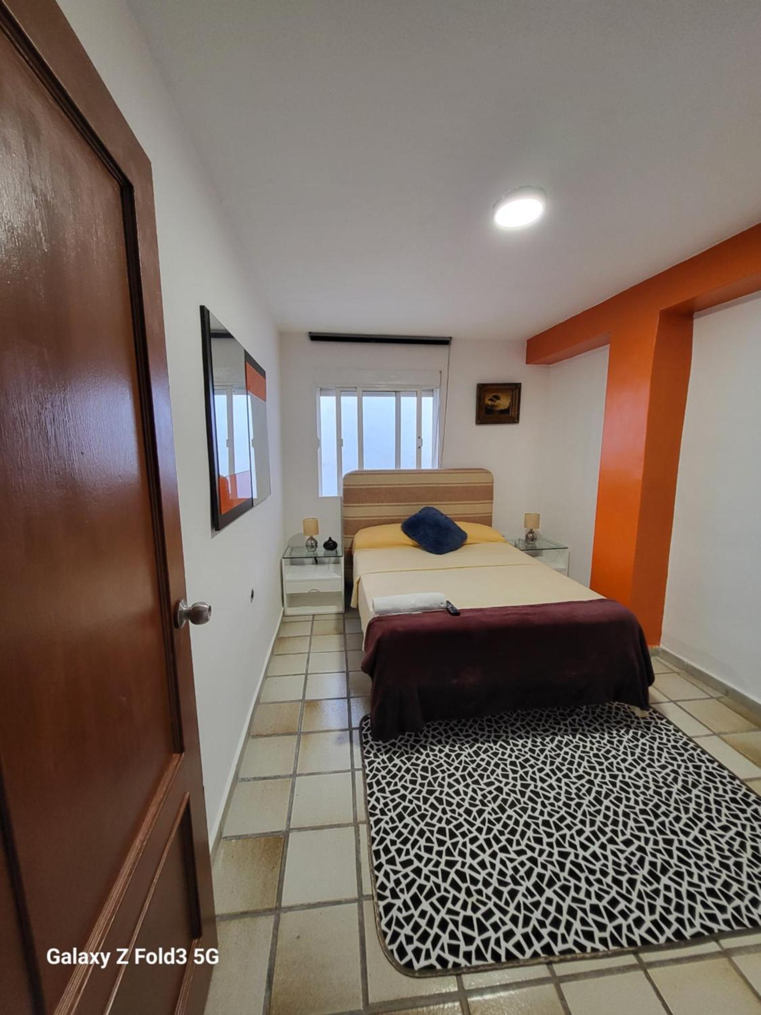 Habitacion Muy Centrica. 格拉纳达 外观 照片