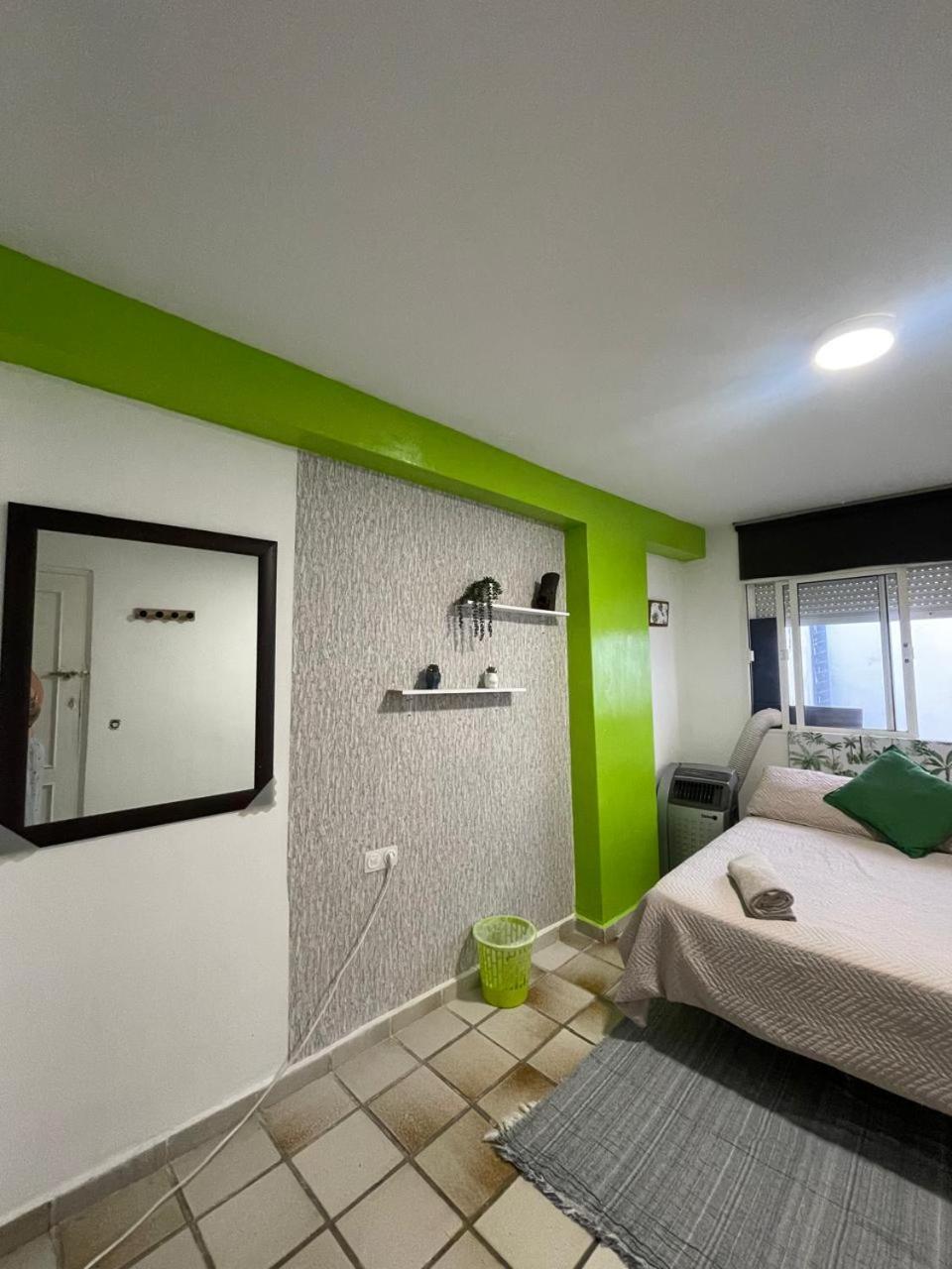Habitacion Muy Centrica. 格拉纳达 外观 照片