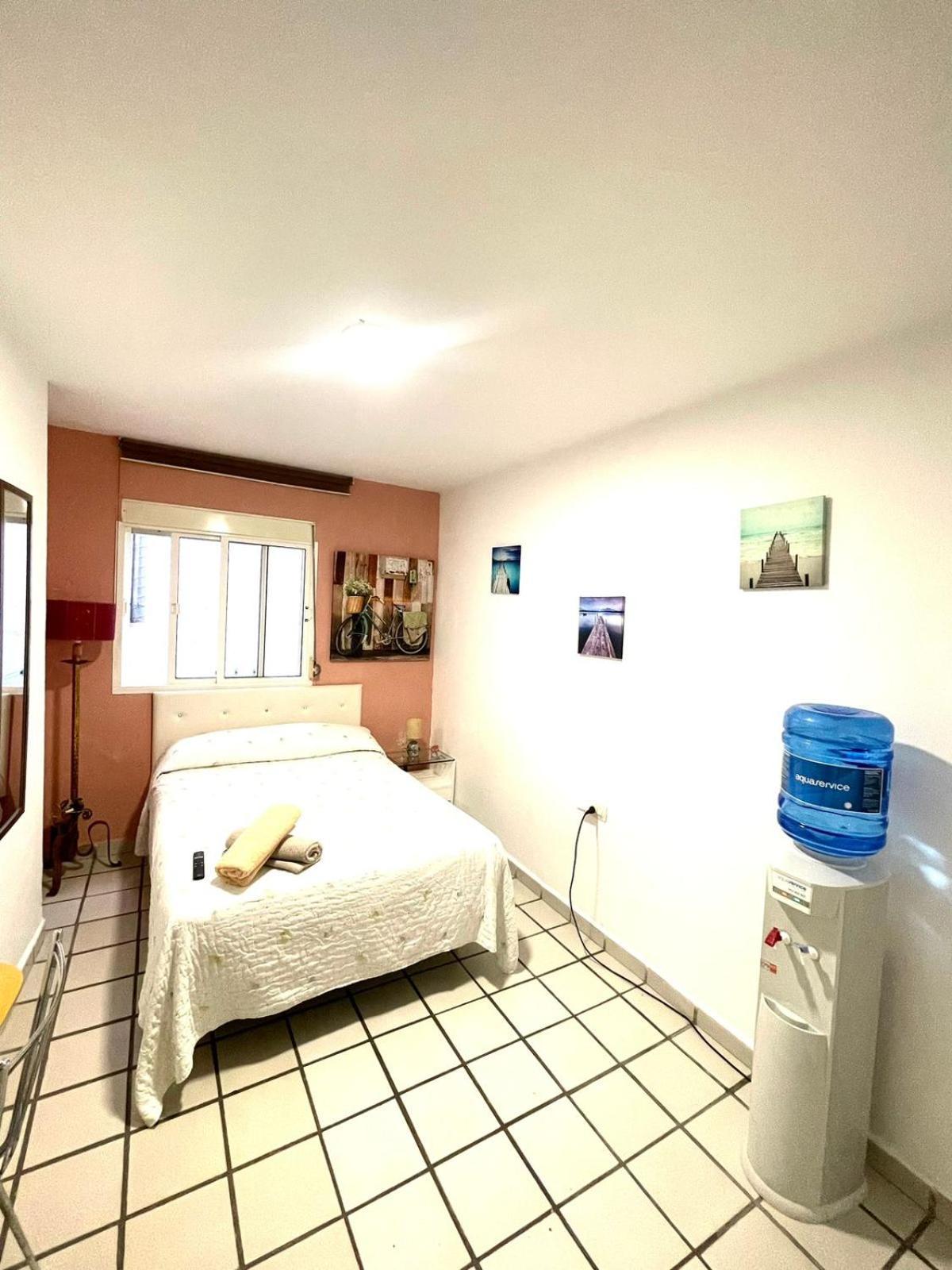 Habitacion Muy Centrica. 格拉纳达 客房 照片